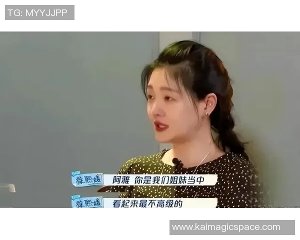 阿雅与足球明星的甜蜜爱情故事揭示中国女友的独特魅力与坚韧精神